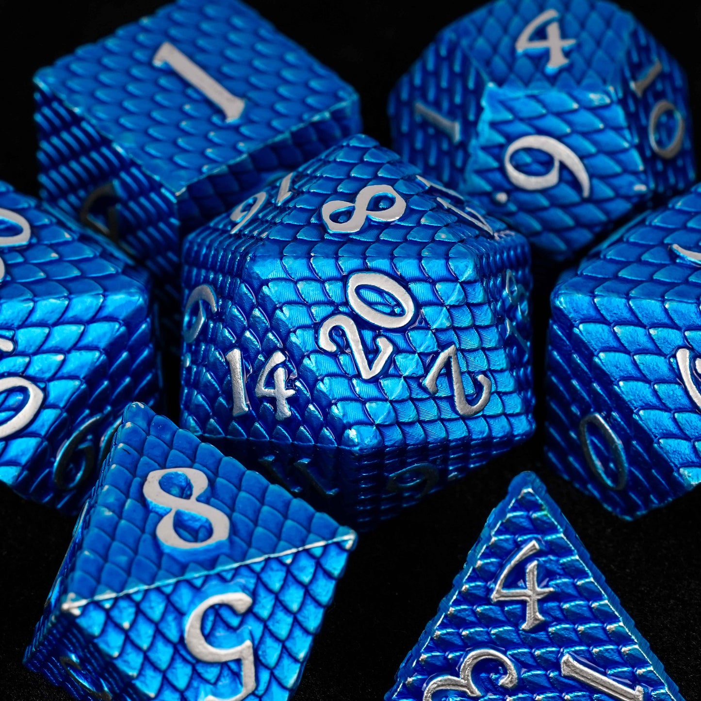 Dragon Pride dice set + blue