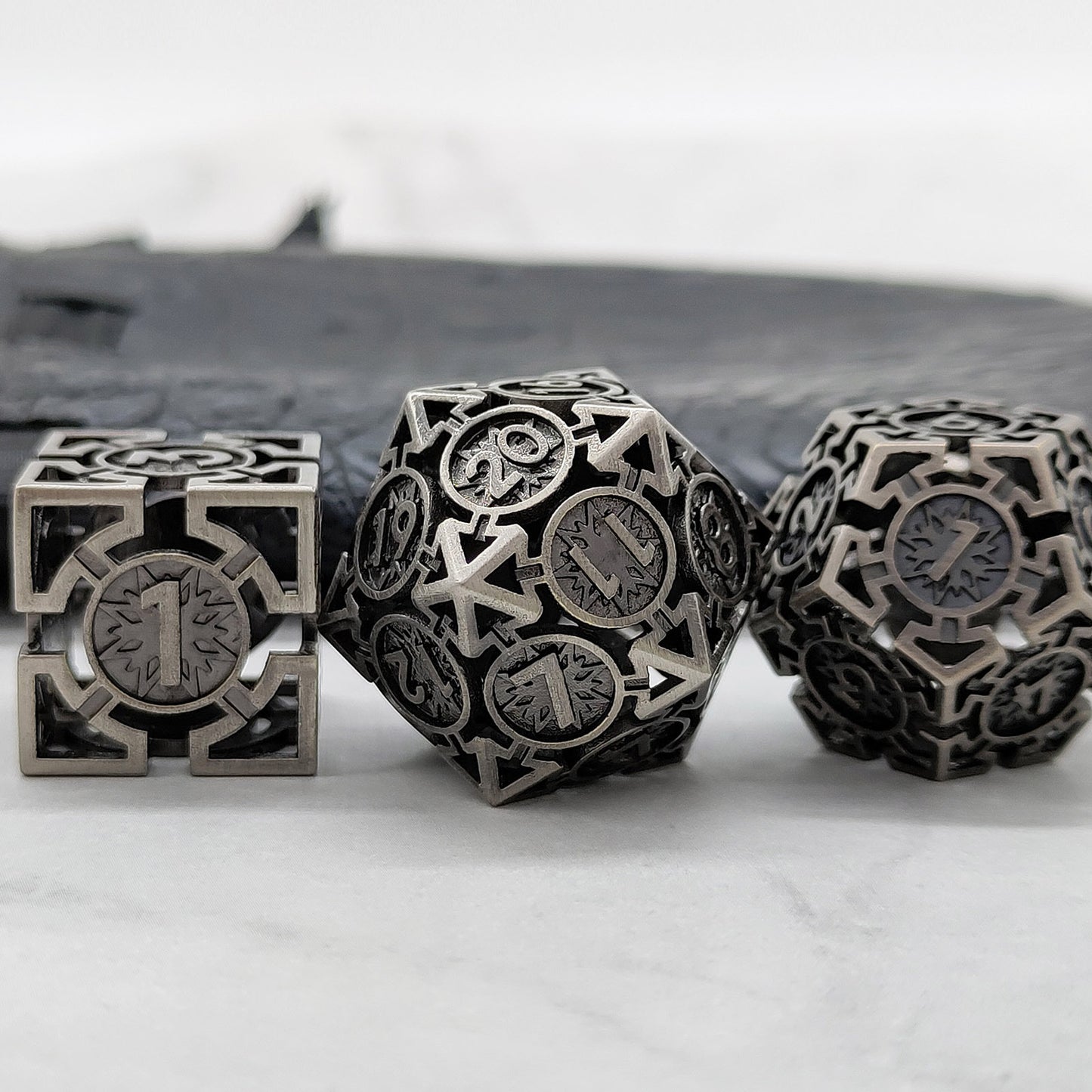 Metal hollow spades dice series