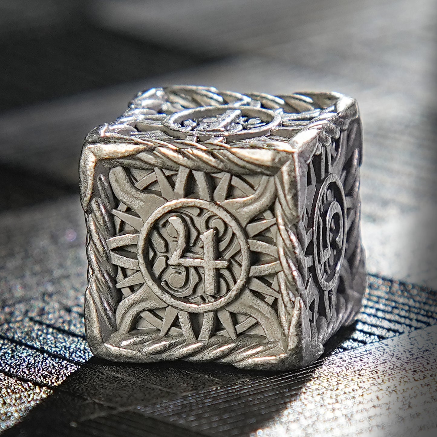 Metal Sun pattern dice series